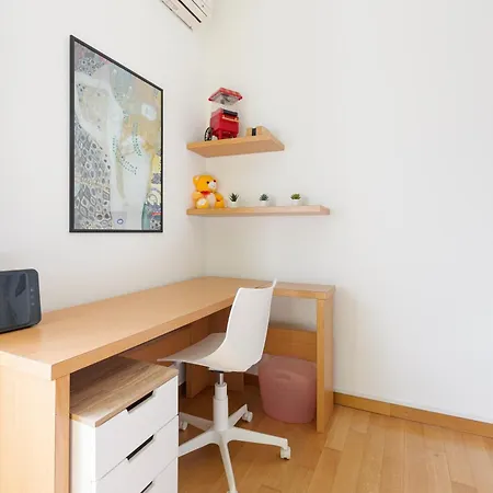 公寓 Washington District Cozy With Balcony