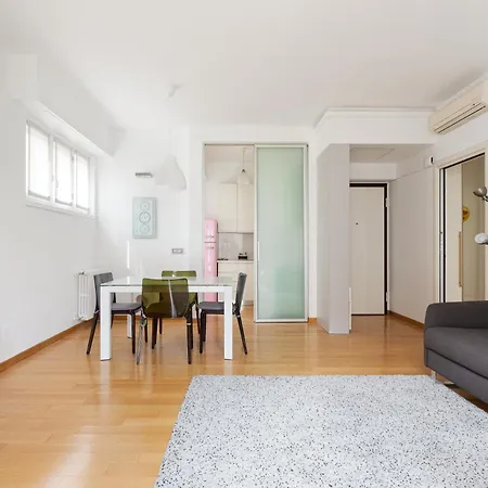 公寓 Washington District Cozy With Balcony